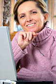 Woman smiling about a Facelift